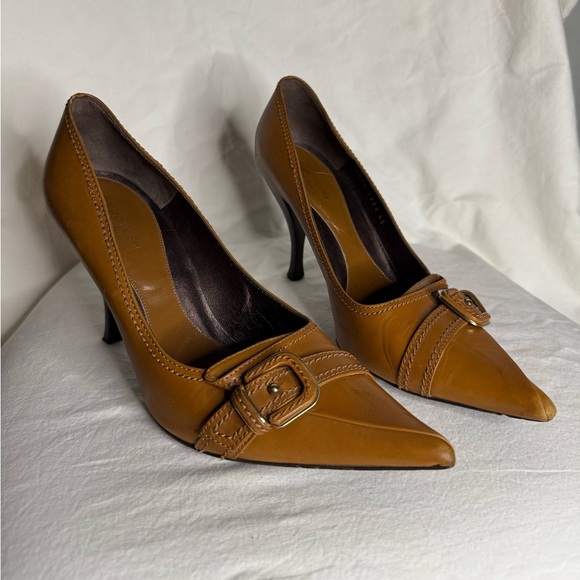 Sergio Rossi Caramel Brown Leather Pointed Toe Buckle Heels - Picture 2 of 12